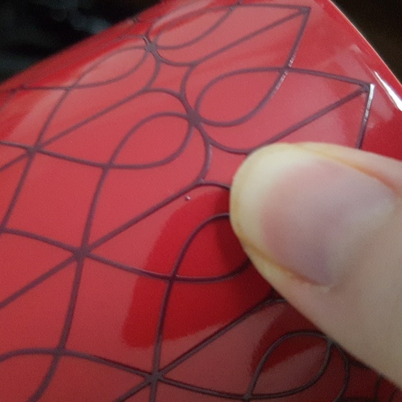 Starbucks 2013 Valentines Day Red Etched Twirled Hearts 14 fl oz Mug - Picture 10 of 10